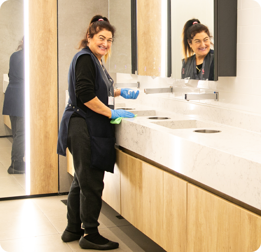 כשאתם פוגשים ועובדים עם טווס אתם נהנים מ: